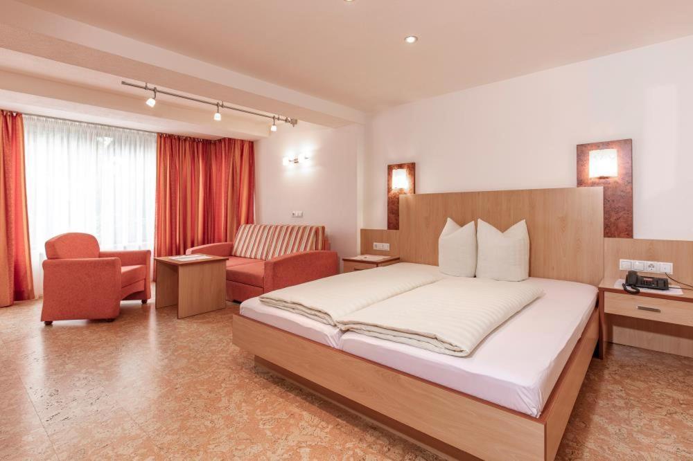 Hotel Garni Liesl Längenfeld Exterior photo