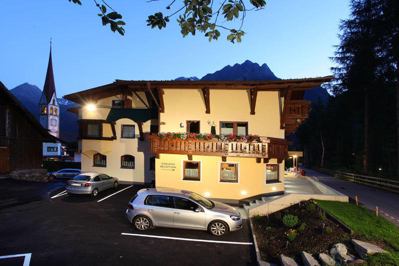 Hotel Garni Liesl Längenfeld Exterior photo